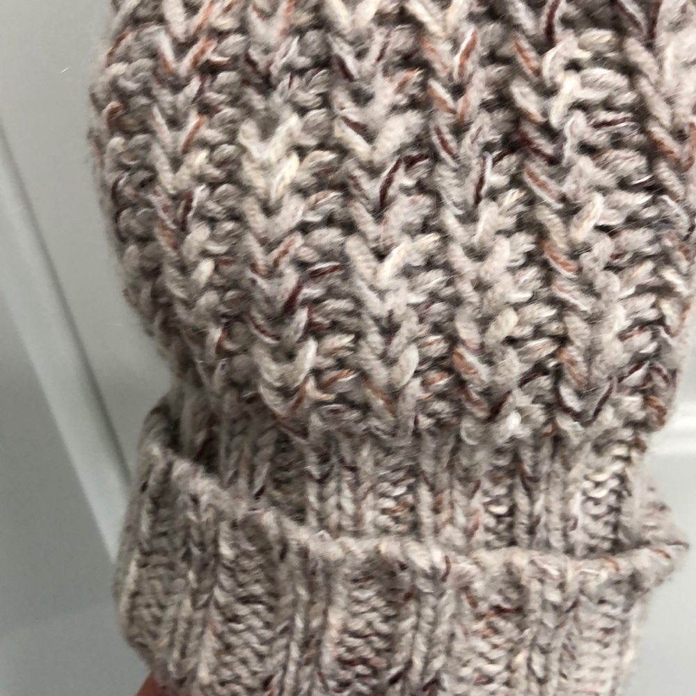 Express turtle neck sweater - Picture 6 of 8